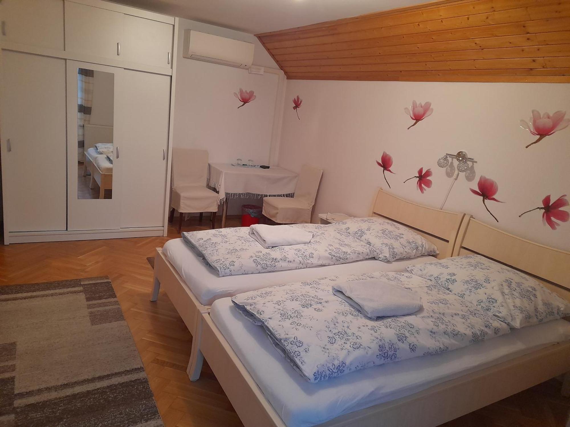 Gasthof Aranyeso Vendeghaz Csorbai 2*
