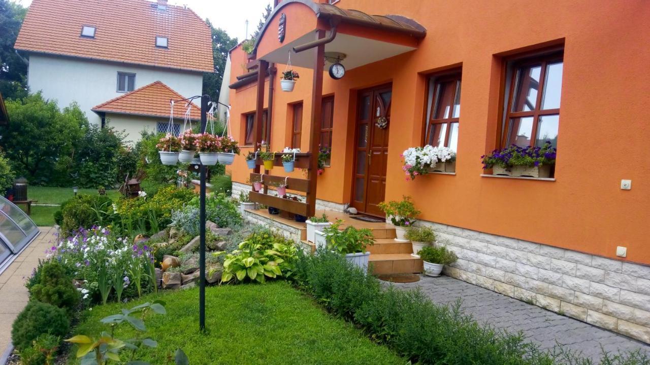 Aranyeso Vendeghaz Csorbai 2* Budapest